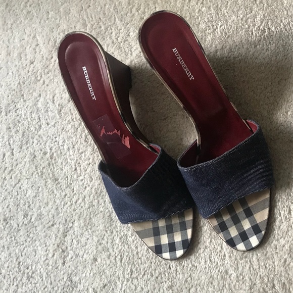 Denim Burberry wedge slides good condition - Picture 3 of 3